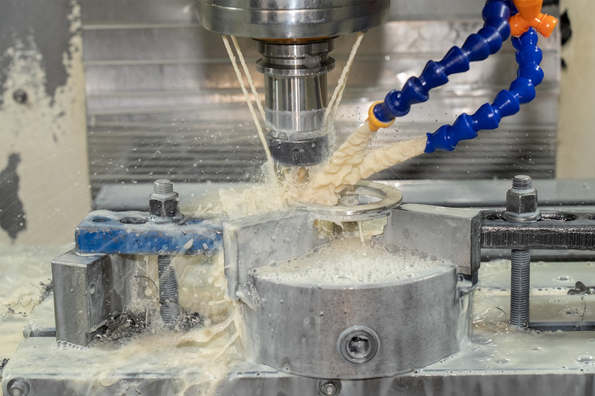 Från verkstad till värld: The Rise of a Modern Hardware Manufacturer